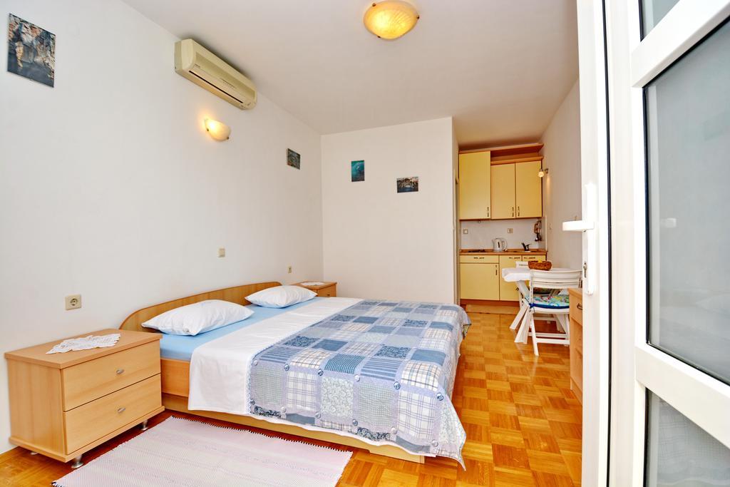 Apartments Andreja Kozino Exterior photo